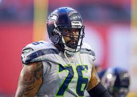 OT Duane Brown signe un contrat de deux ans